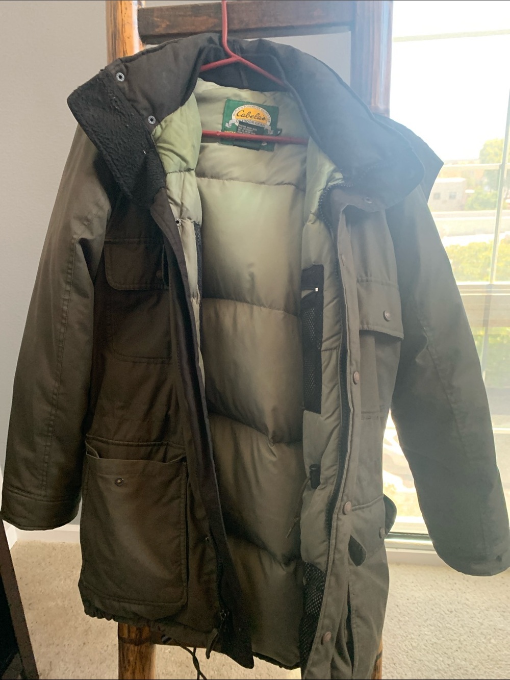 Cabela's Men's Olive Green Insulated Parka with Hood